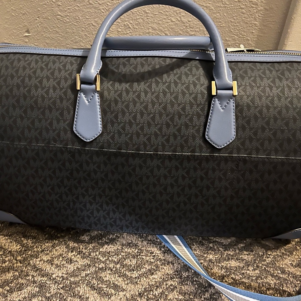 Traveling Bag